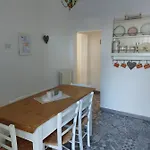 Tatil Evi Alli Rotti Matino