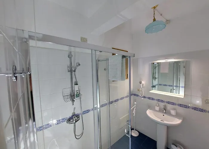 Tatil Evi Alli Rotti