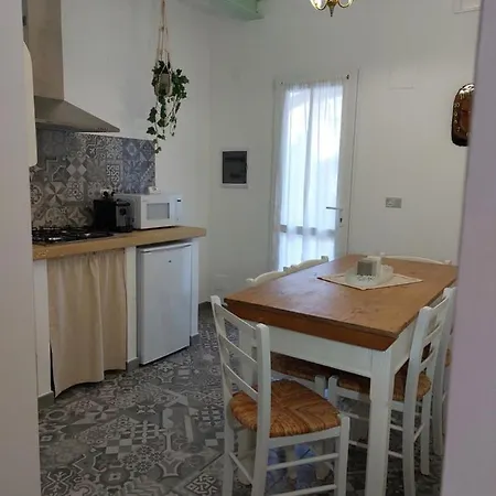 Holiday home Alli Rotti *